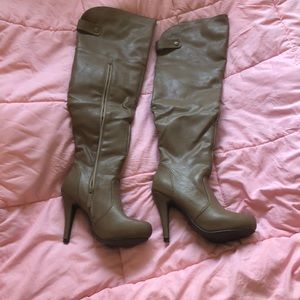 Taupe Heeled boots